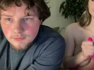 couple
        americanboy481128 cam image #238979