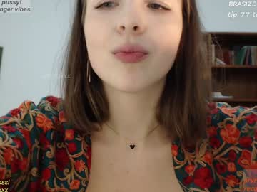 girl
        your_cabiria cam image #225601