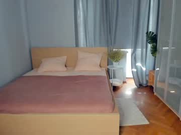 girl
        sunshy_girl cam image #77201