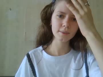 girl
        lilolum cam image #157723