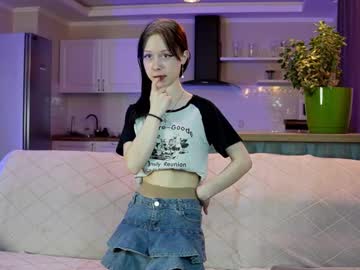 girl
        garynbinford cam image #255801