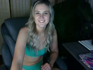 girl
        naughty_rosie69 cam image #161840