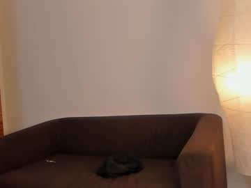 girl
        alisa_ch cam image #72769