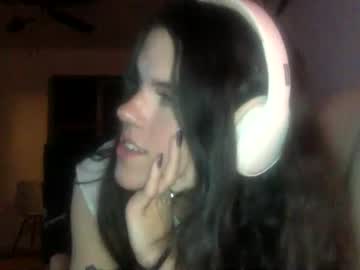 girl
        sweetwwet cam image #135434