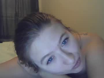 girl
        nakedmomma cam image #138973