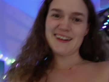 girl Free Amateur Milf Sex Cam with bellebabyboo