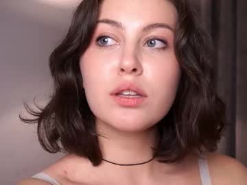 girl
        antoniaballe cam image #145152