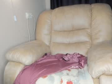 girl
        lecherous_wife cam image #216223