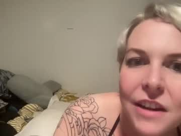 couple
        blondejj cam image #168320