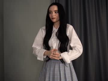 girl
        katereason cam image #120226