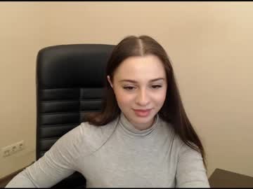 girl Free Amateur Milf Sex Cam with milllie_brown