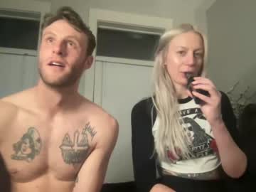 couple
        thetaylorsx cam image #64029