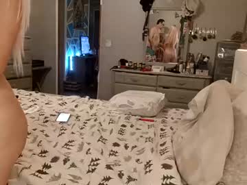 couple Free Amateur Milf Sex Cam with twiztidhippie