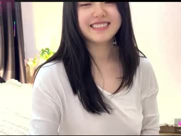girl
        liunana cam image #253924