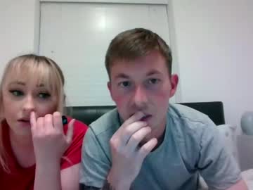 couple
        cutetrouble cam image #89497