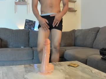 couple
        lyssyluvstwizzy69 cam image #89841