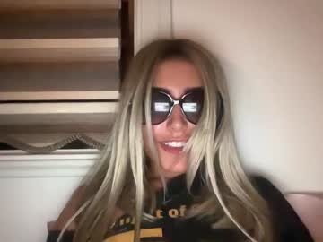 girl Free Amateur Milf Sex Cam with skylarsanderson