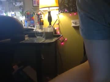 girl
        caliiibb cam image #36583