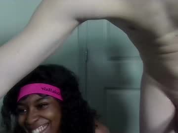 couple Free Amateur Milf Sex Cam with tommyoceanandcocoa