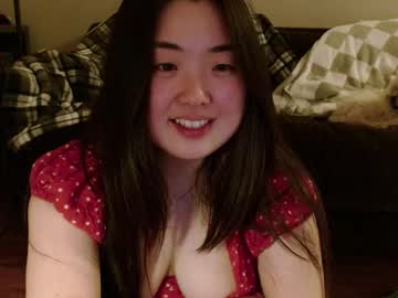 girl
        rachel_333 cam image #237432