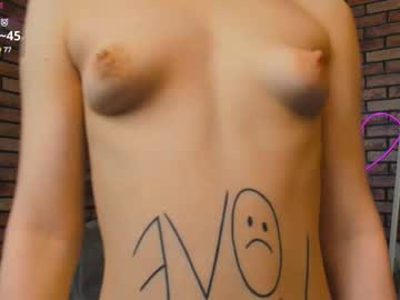 girl
        ray_rap1er cam image #217843