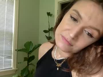 girl
        lusciouslucia222 cam image #172296