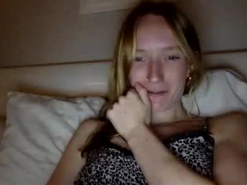 girl Free Amateur Milf Sex Cam with littlee_redd