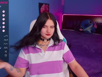 girl Free Amateur Milf Sex Cam with evelinameow