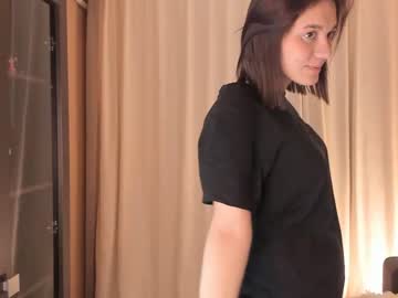 girl
        olessimango cam image #41774