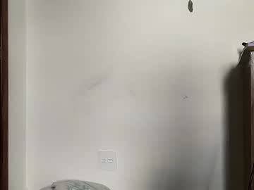 couple
        demoncut cam image #109347
