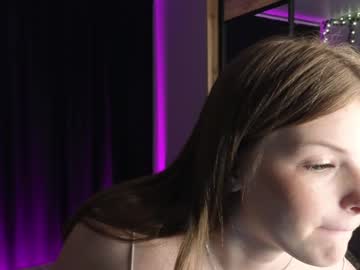 girl
        fortuuuna cam image #214554
