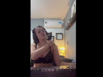 girl Free Amateur Milf Sex Cam with eemilyyyy19