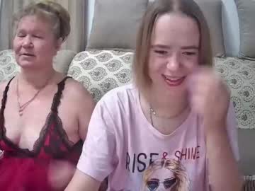 couple
        lizzielaangelx cam image #89994