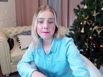 girl
        avrora_bell cam image #45081