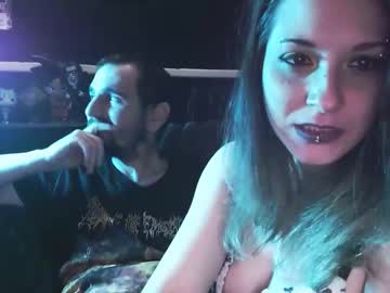 couple
        hannibeexl cam image #237451