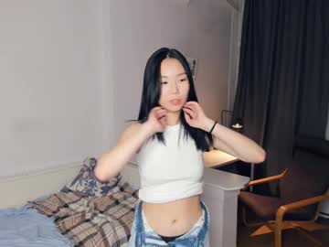 girl
        darinaweis cam image #233004