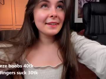 girl
        nomi_paige cam image #21722