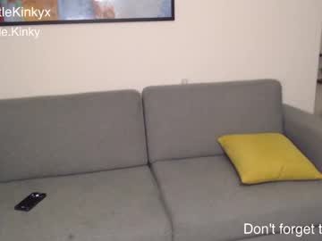 couple
        littlekinky0 cam image #196558